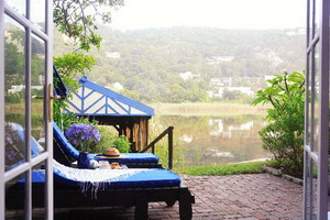 Moontide Guest Lodge