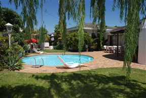 Pelican Place Guest Cottages
