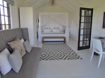 Honeymoon Suite at Plett River Lodge - Click for larger image