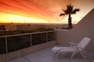 Dolphin Beach Hotel