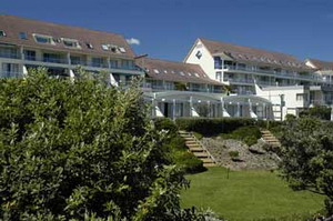 Dolphin Beach Hotel