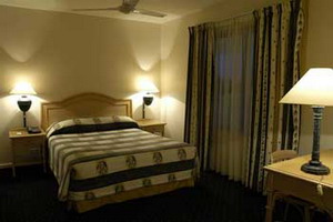 Dolphin Beach Hotel
