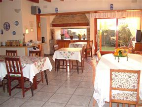 Sir Lambert's Guesthouse