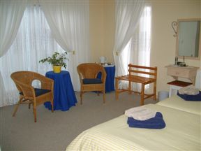 Sir Lambert's Guesthouse