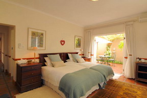 Spanish Farm Guest Lodge