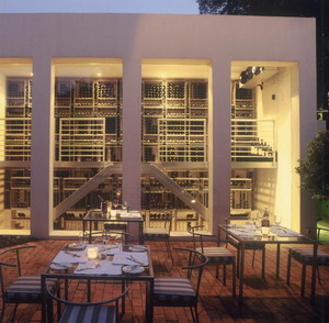 Ten Bompas Hotel
