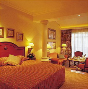 The Michelangelo Hotel