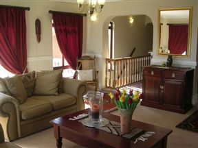 Villa Valencia, Pinetown