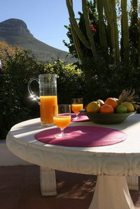 Breakfast at Villa Lutzi - Click for a larger image, close to return...