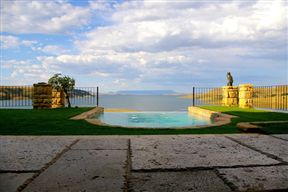 Wild Horses Lodge, Sterkfontein Dam