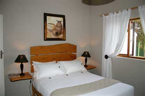 Zoutpan Struishuis Guest Farm